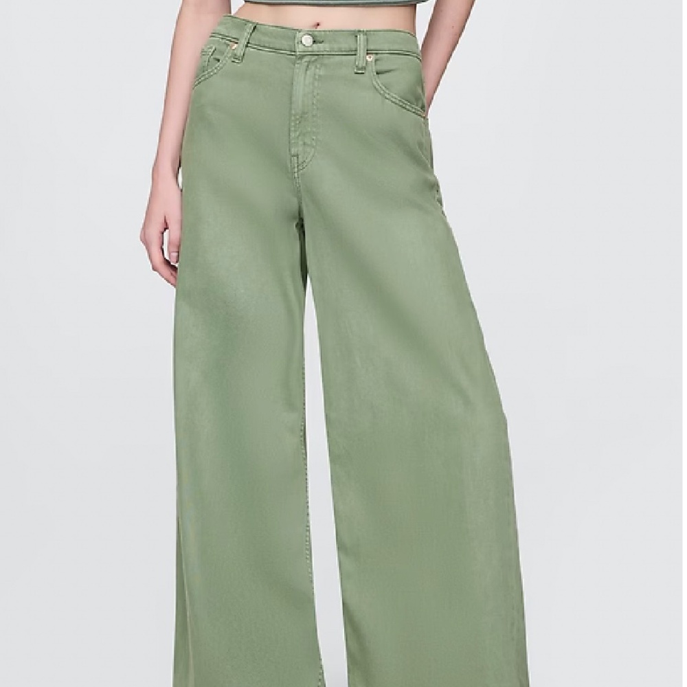 New with Tags Gap Midrise  Ultrasoft Baggy Jeans, Twig Green